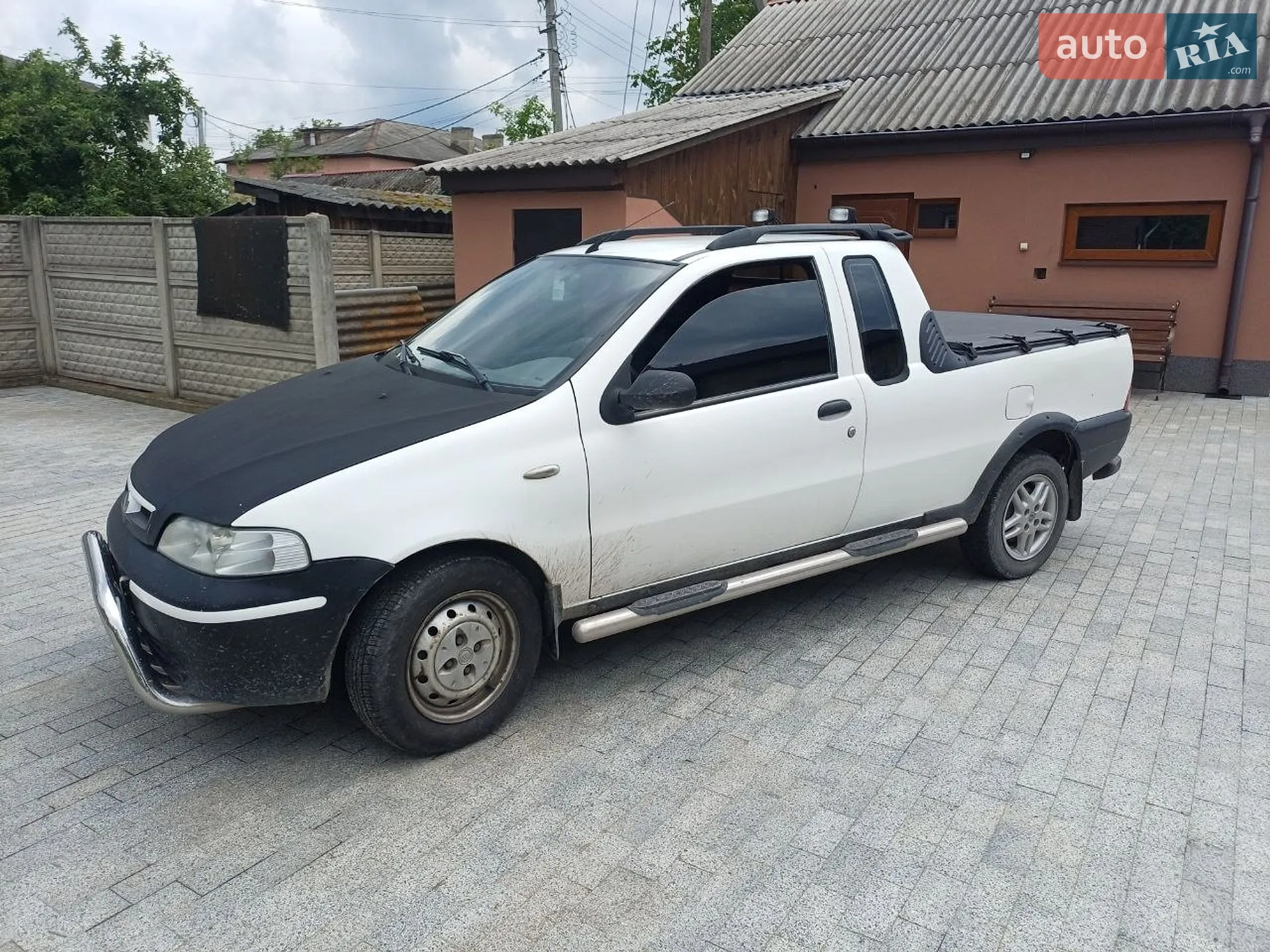 Fiat Strada, 2004