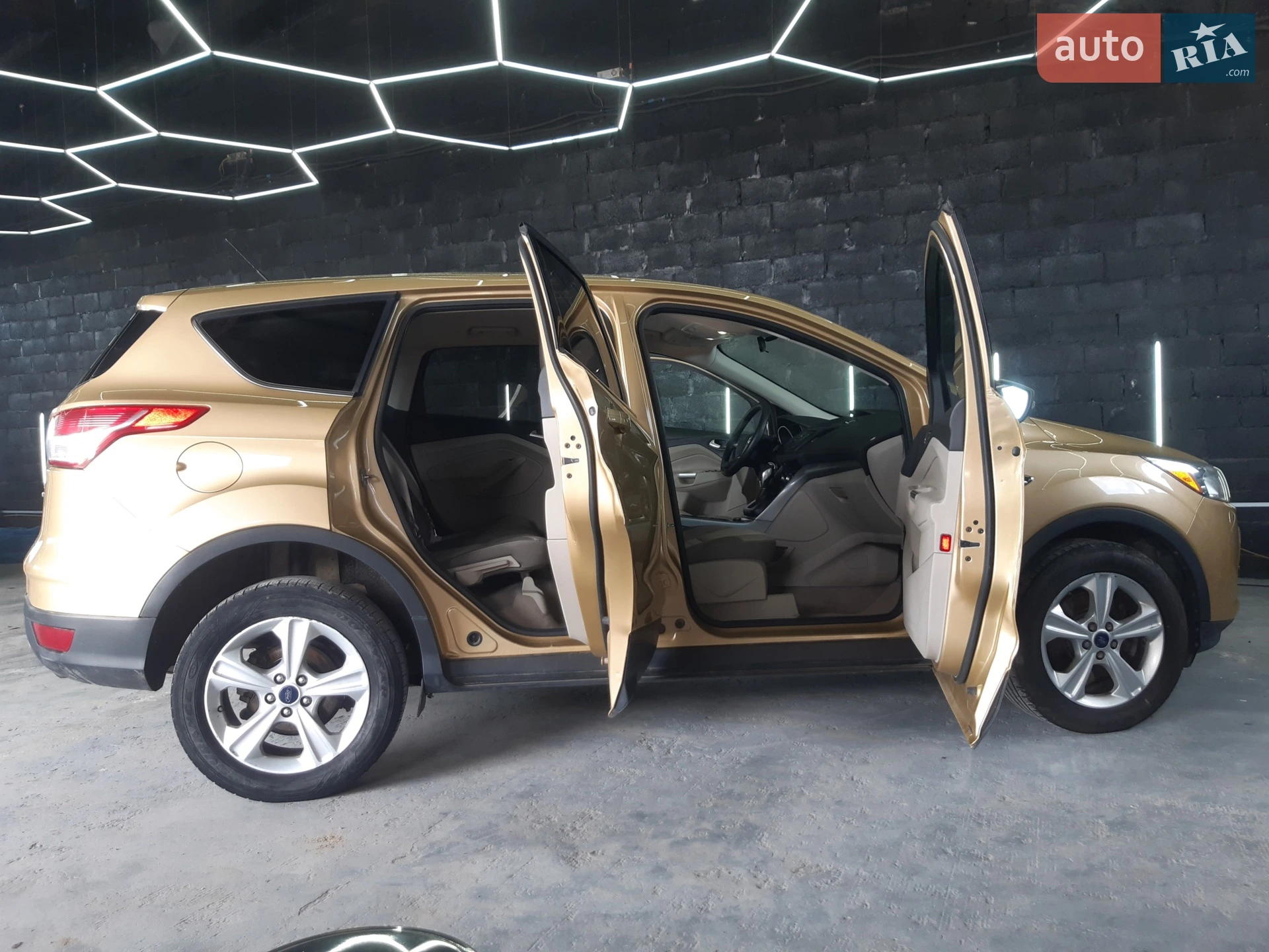 Ford Escape, 2015