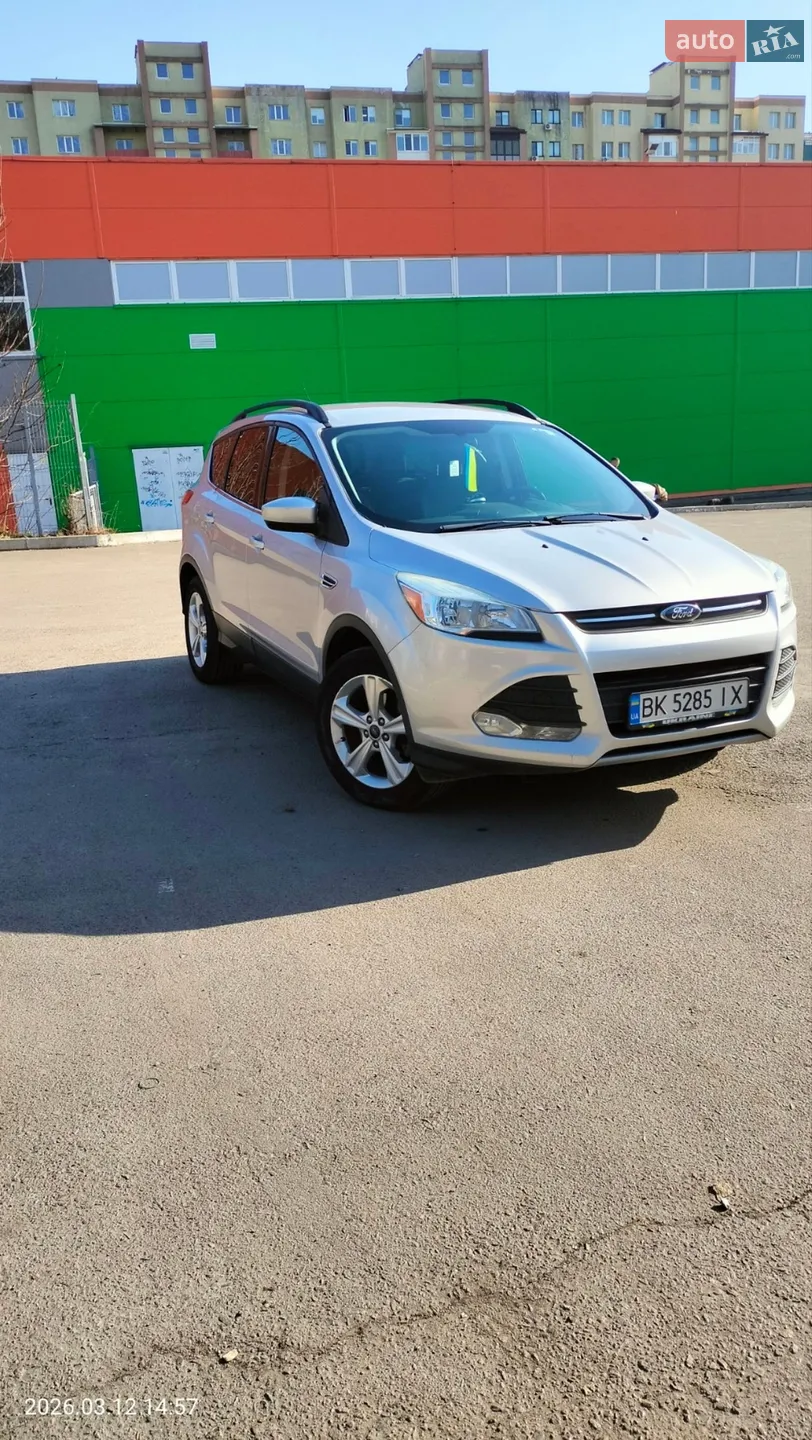 Ford Escape, 2015