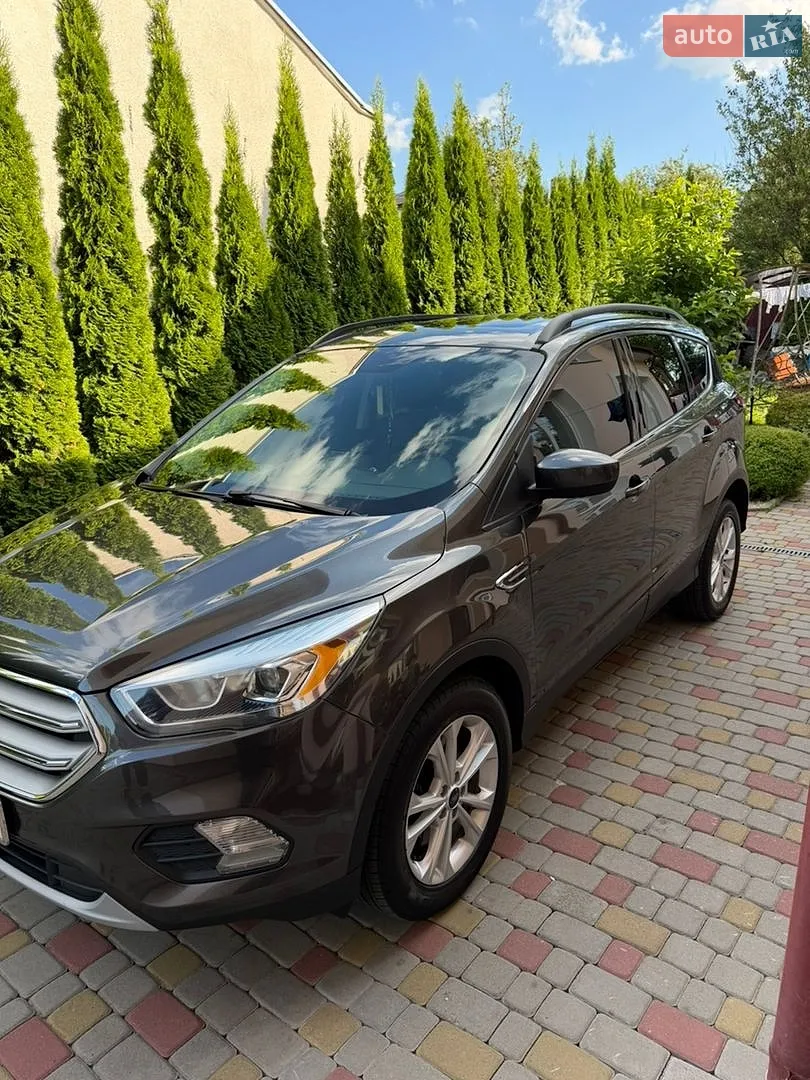 Ford Escape, 2017