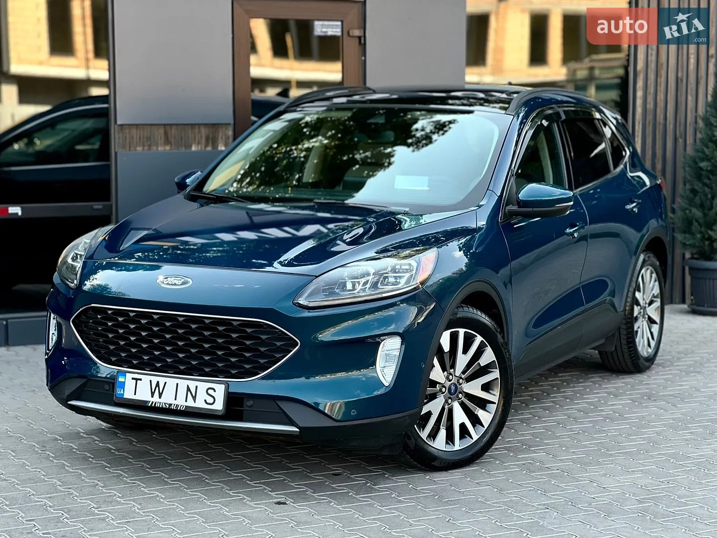 Ford Escape 2020 — 1