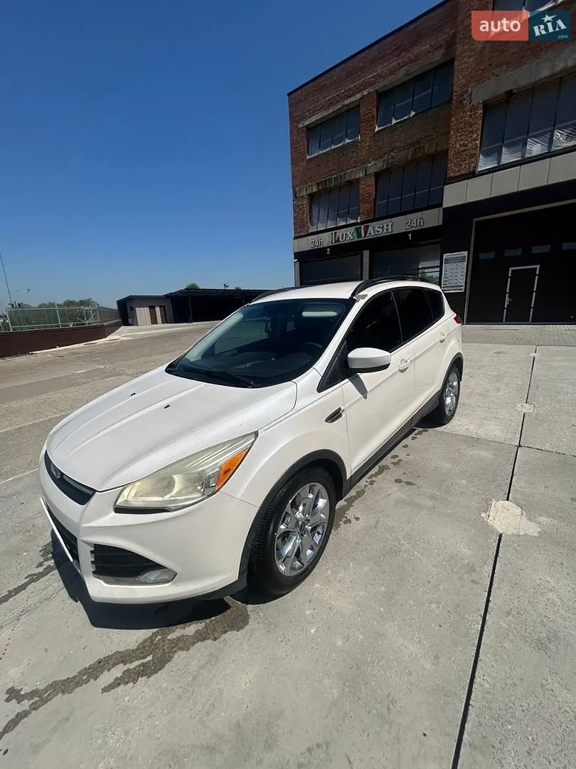 Ford Escape, 2014