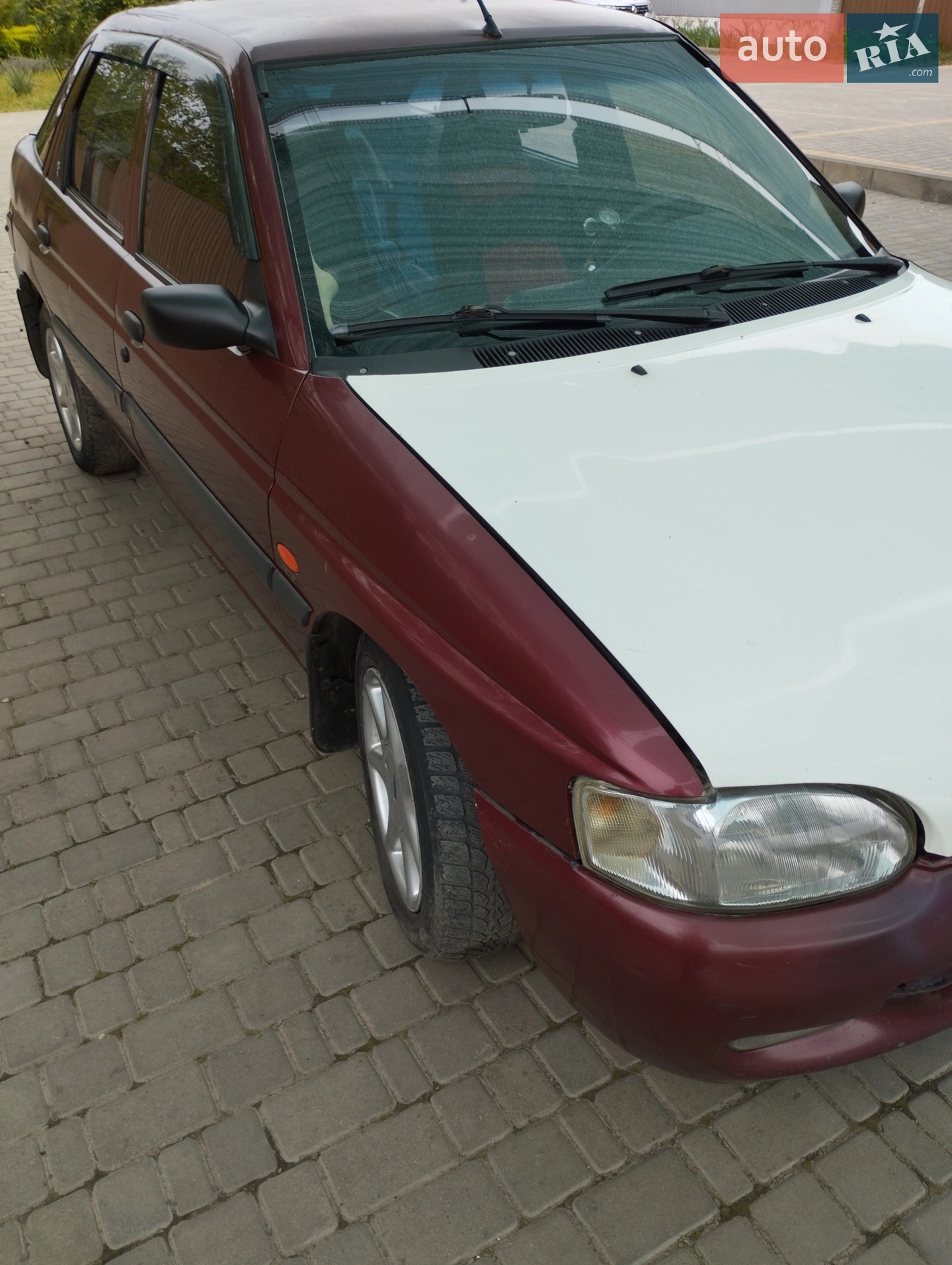 Ford Escort, 1998