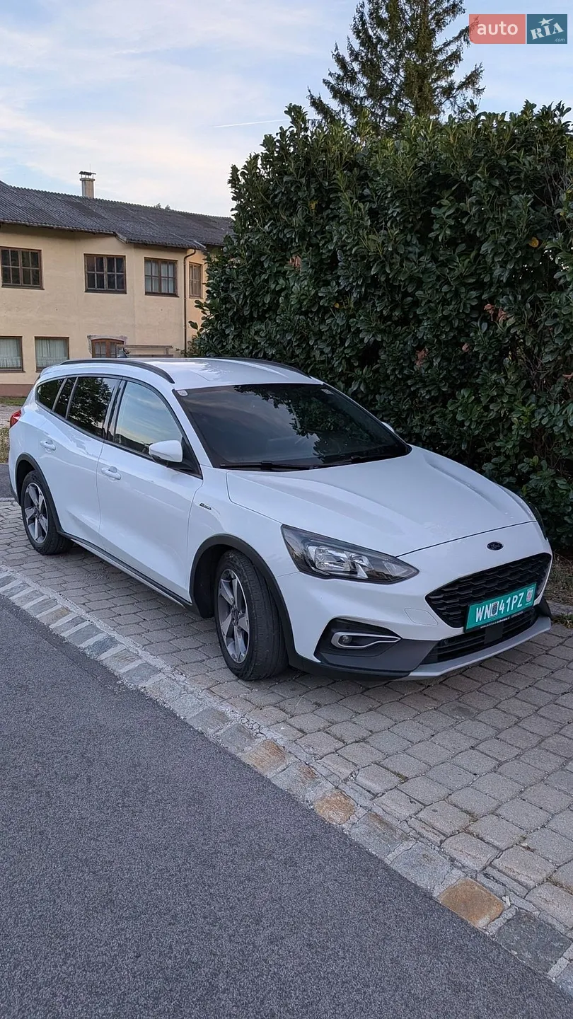 Ford Focus Active, 2020
