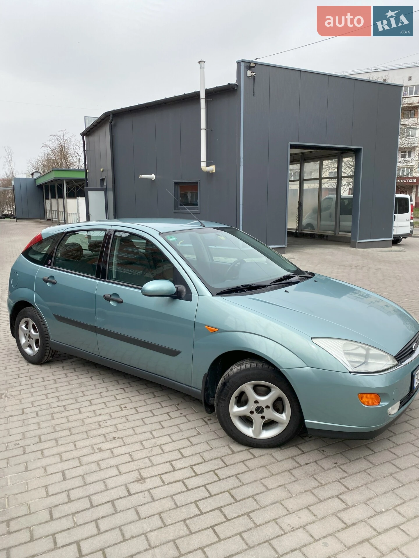 Ford Focus, 1998