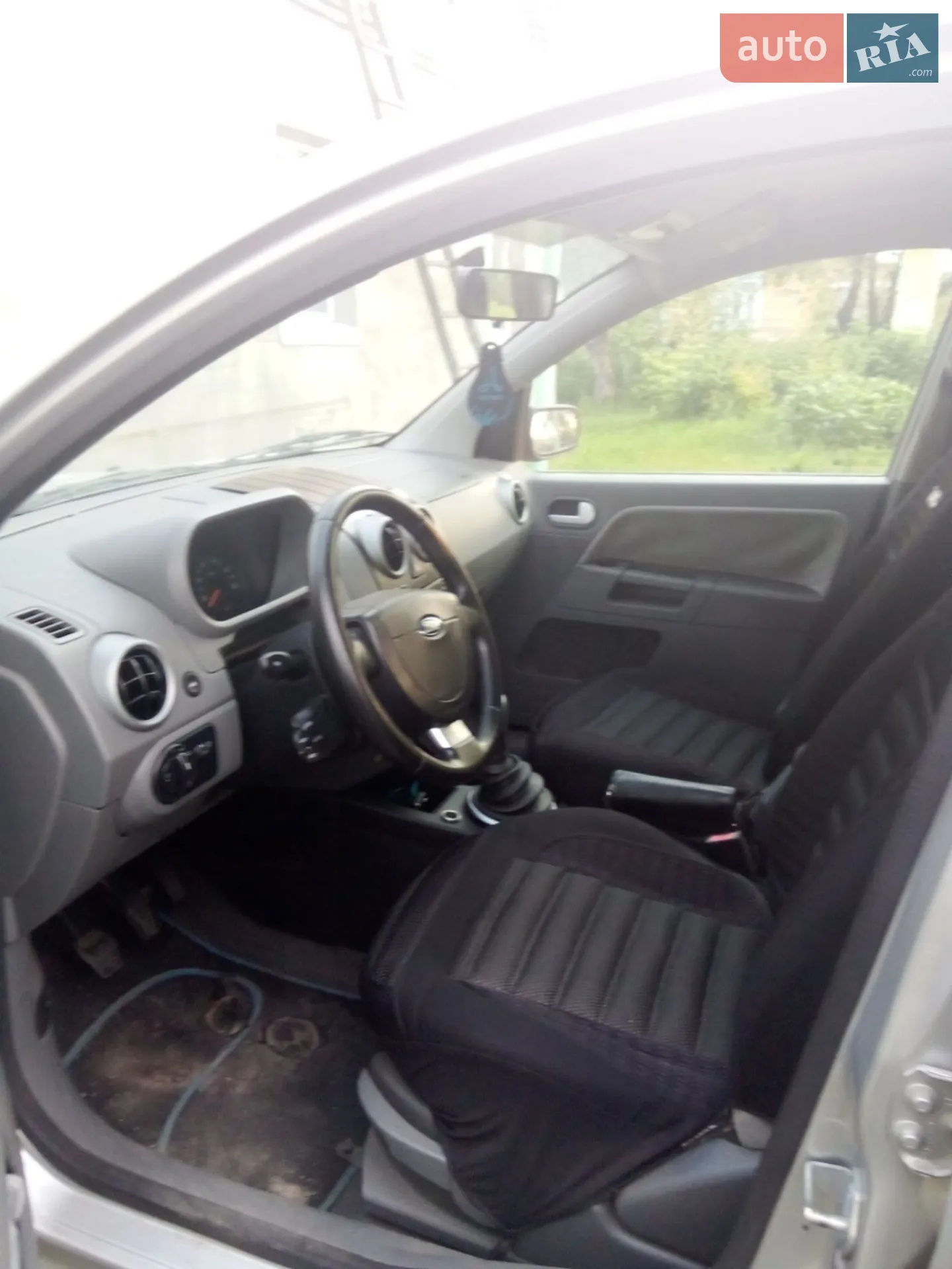 Ford Fusion, 2002