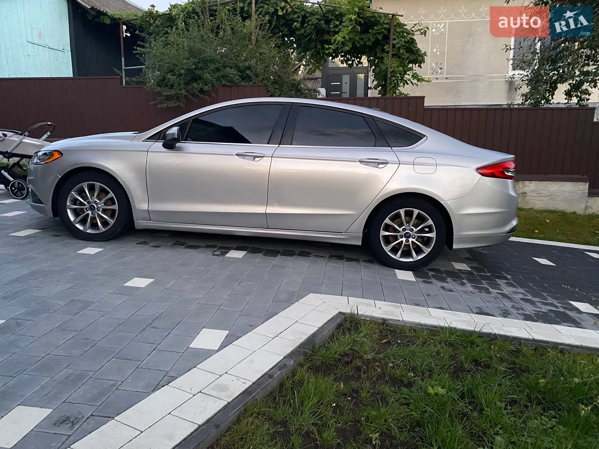 Ford Fusion, 2016