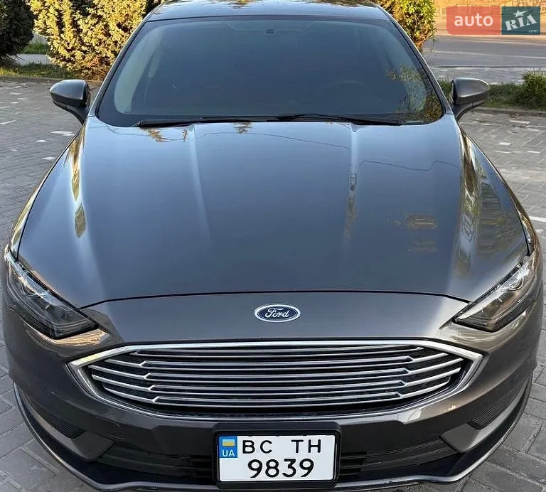 Ford Fusion, 2016