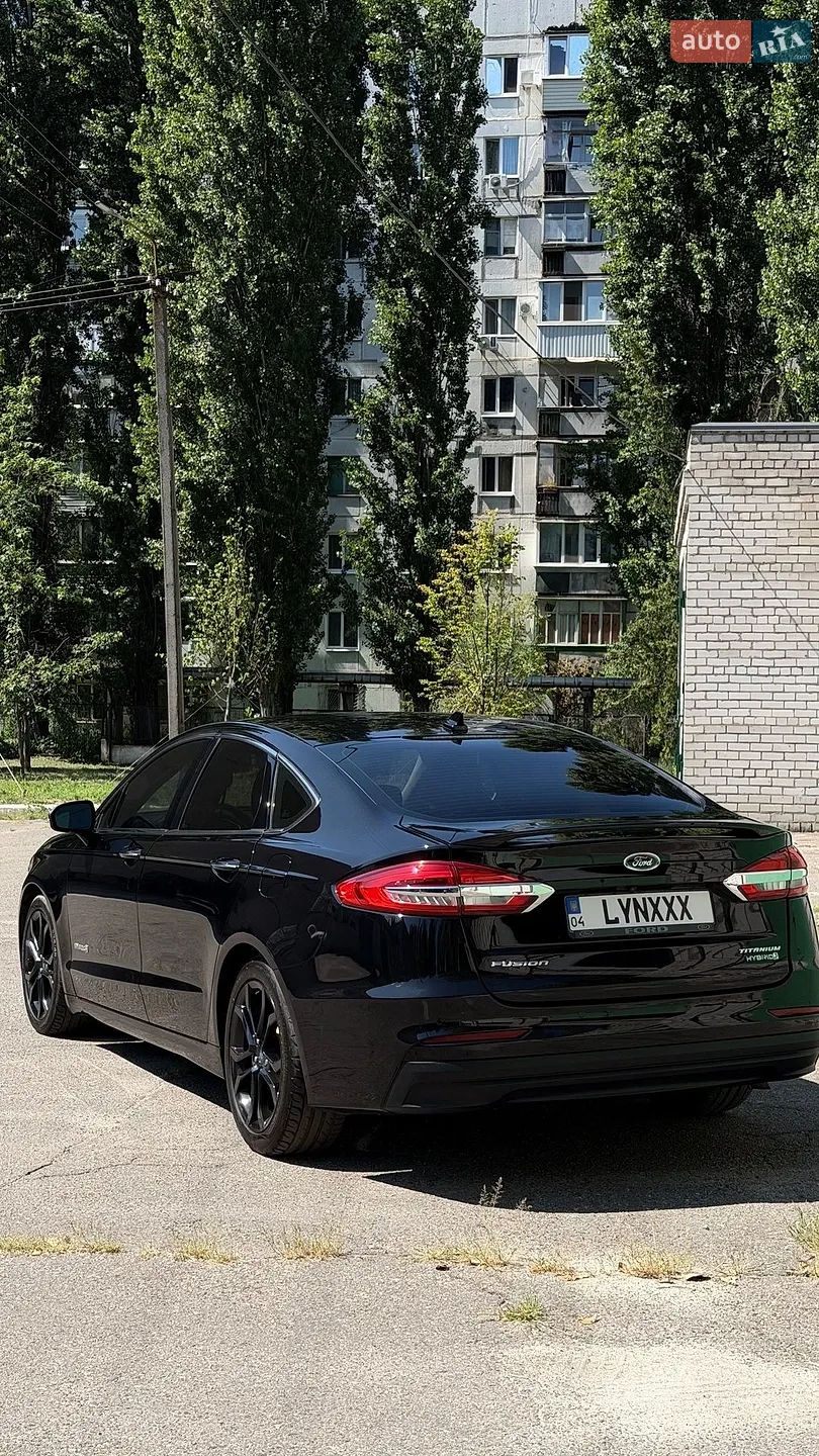 Ford Fusion, 2019