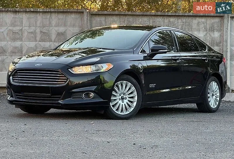 Ford Fusion, 2015