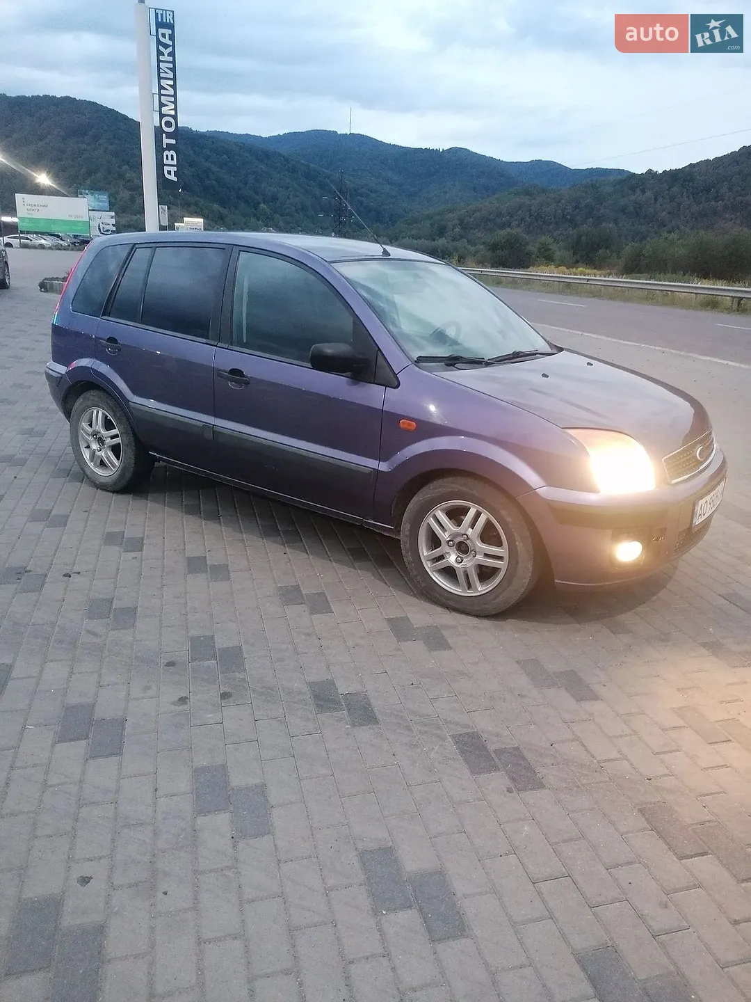 Ford Fusion, 2005