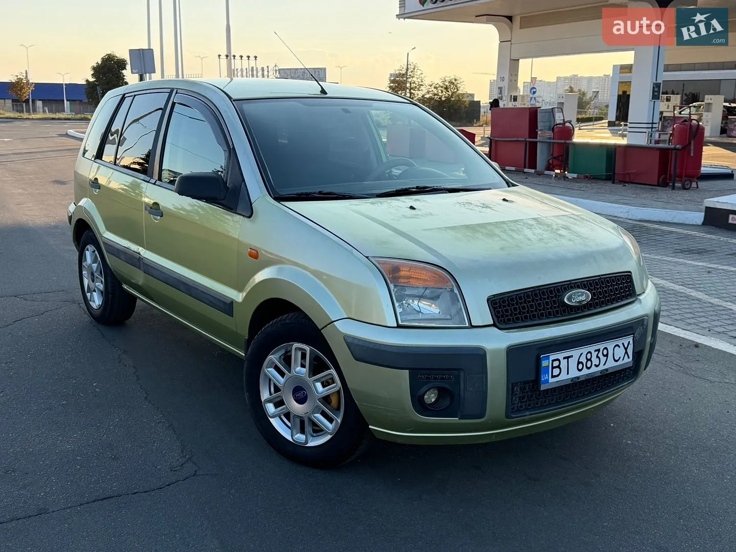 Ford Fusion, 2005