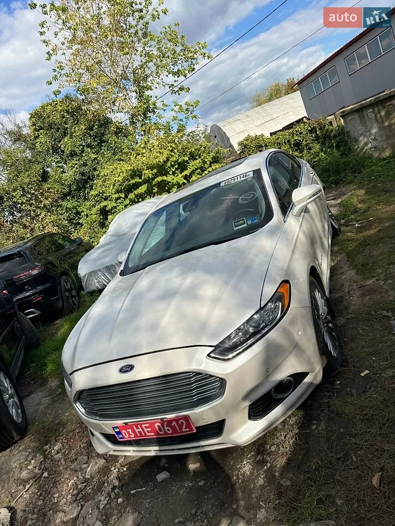 Ford Fusion, 2013