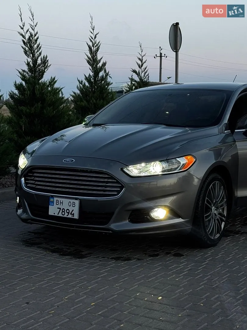 Ford Fusion, 2013