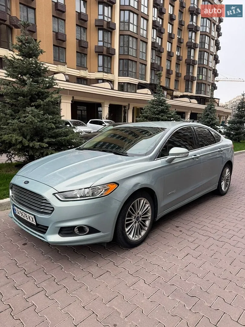 Ford Fusion, 2013