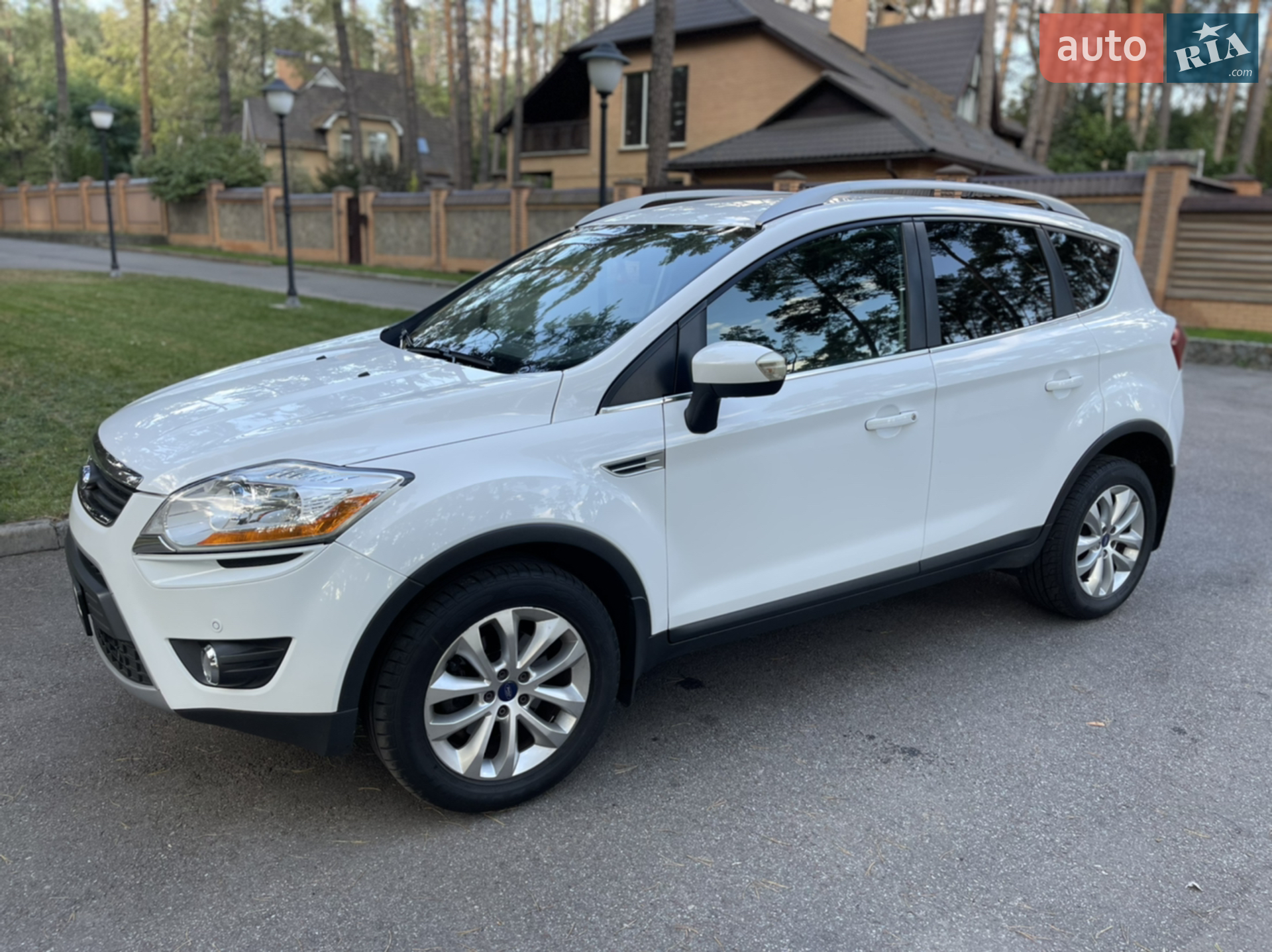 Ford Kuga, 2012