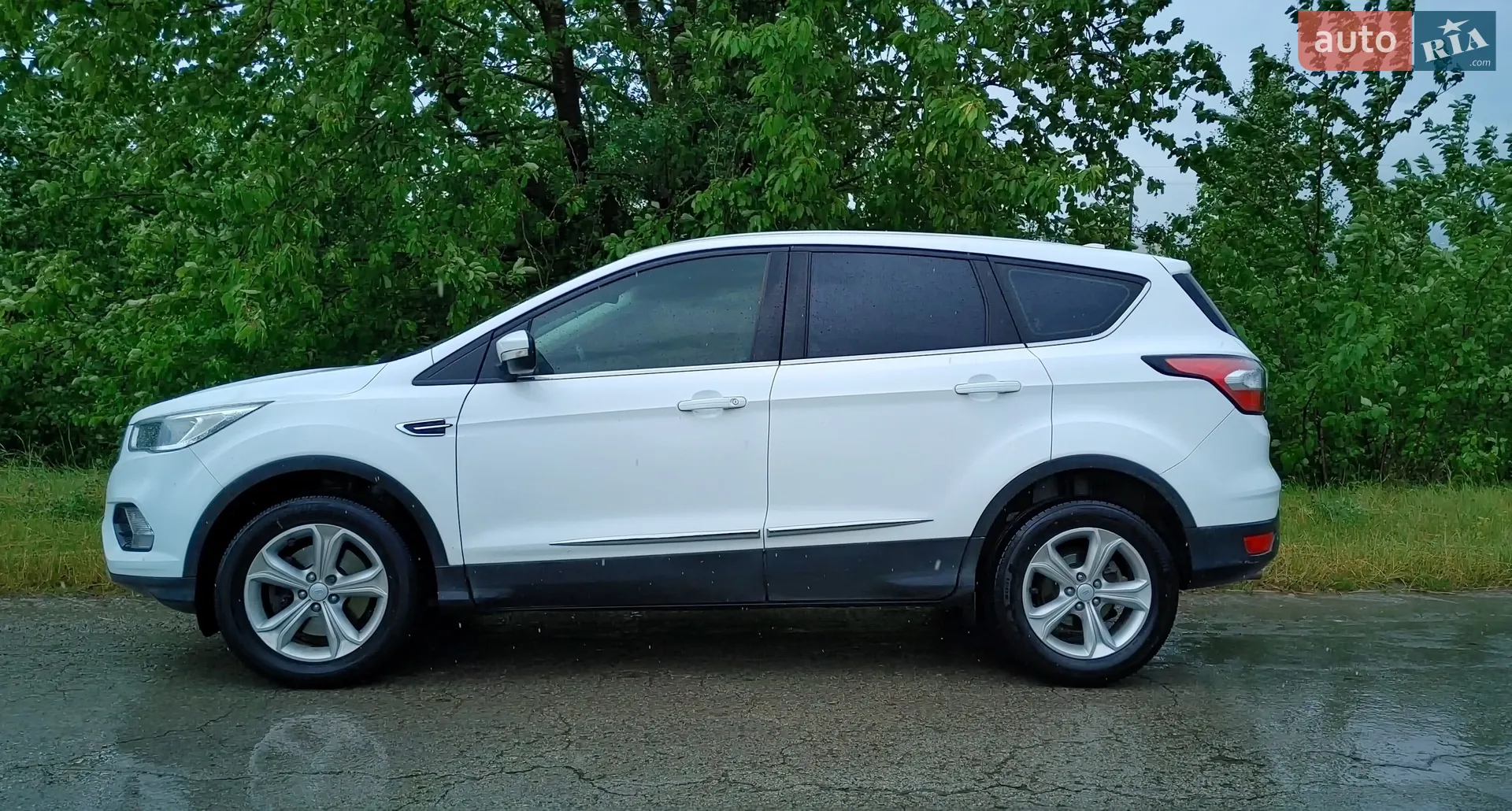 Ford Kuga, 2017