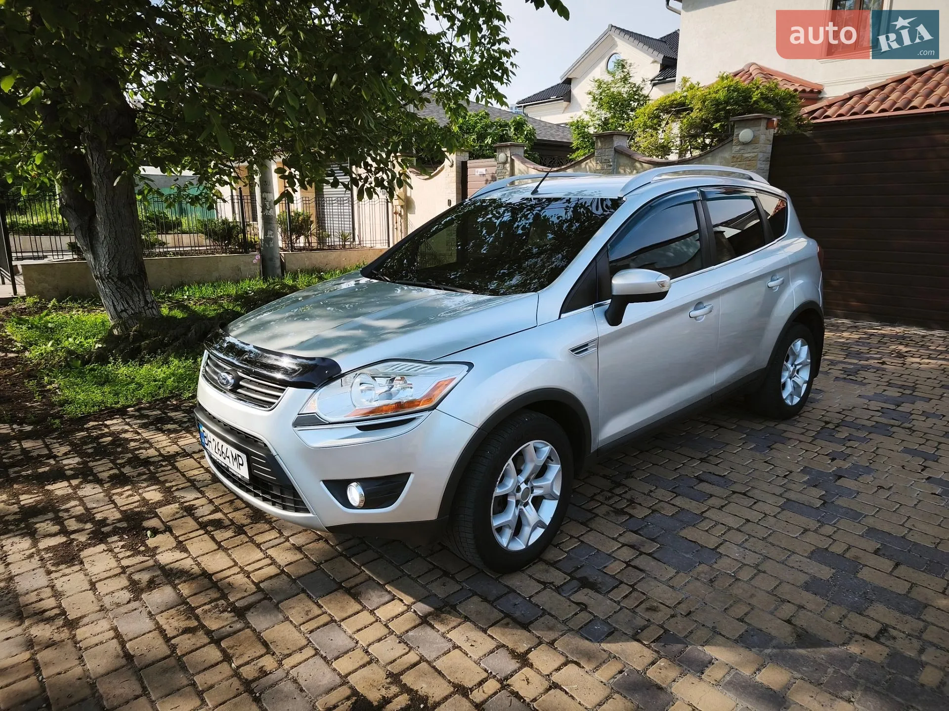 Ford Kuga, 2010