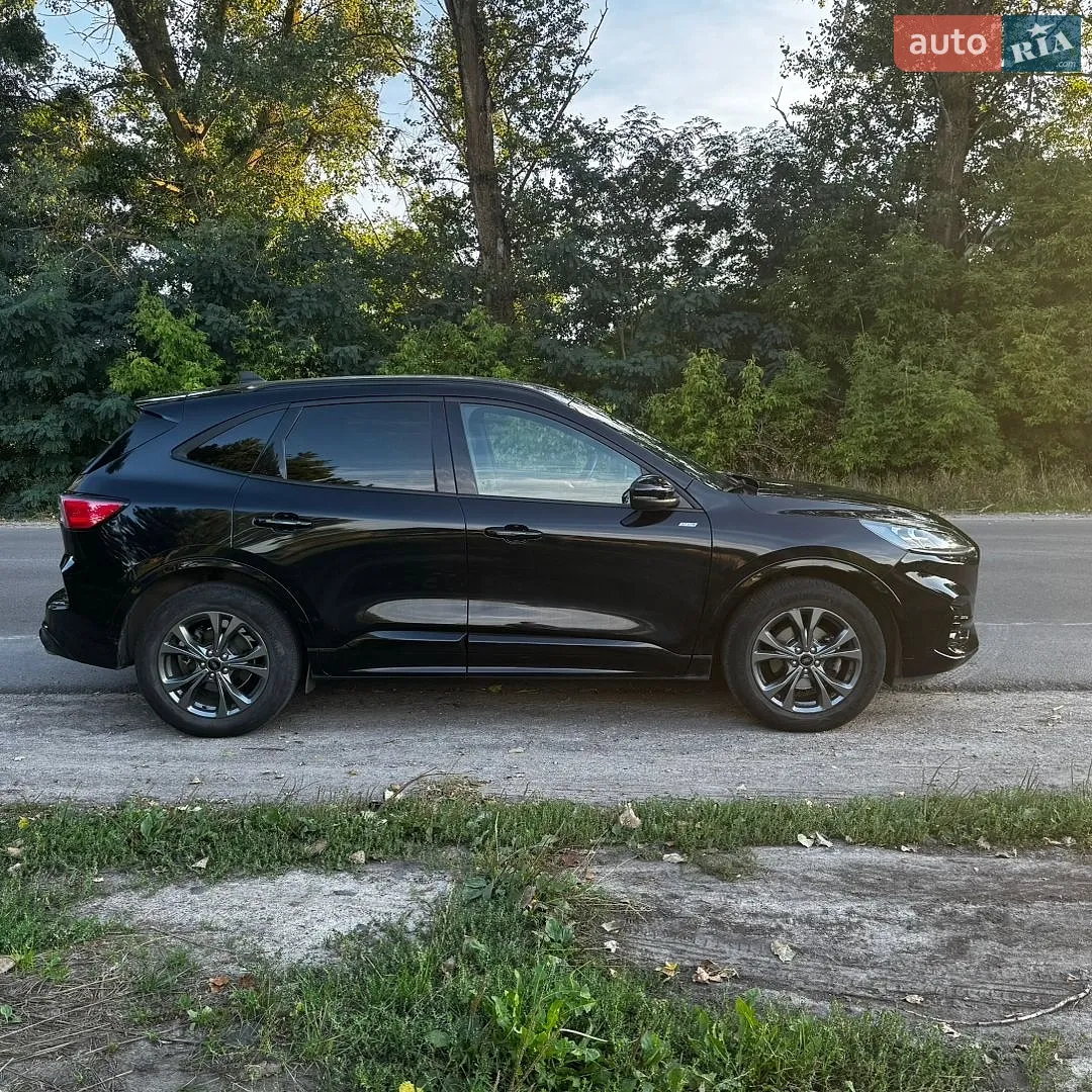 Ford Kuga, 2023