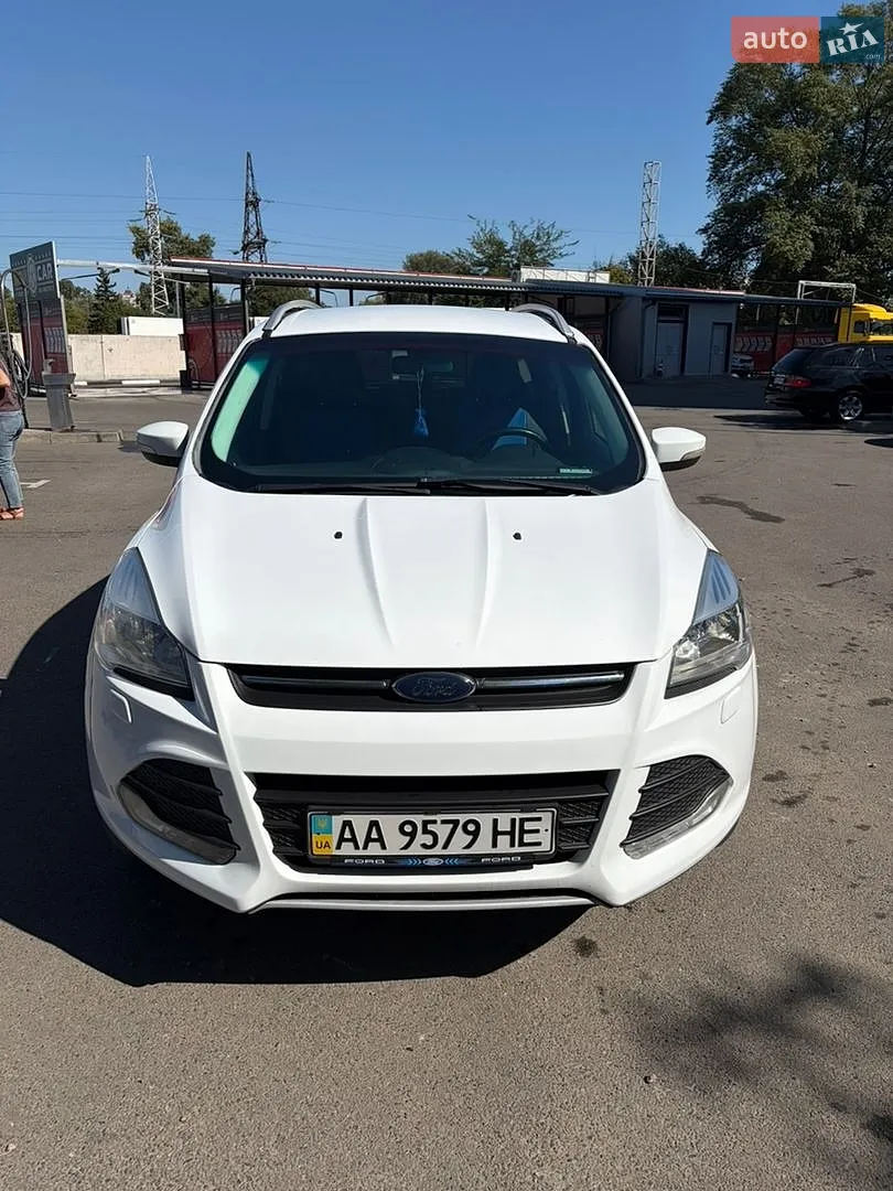 Ford Kuga, 2015
