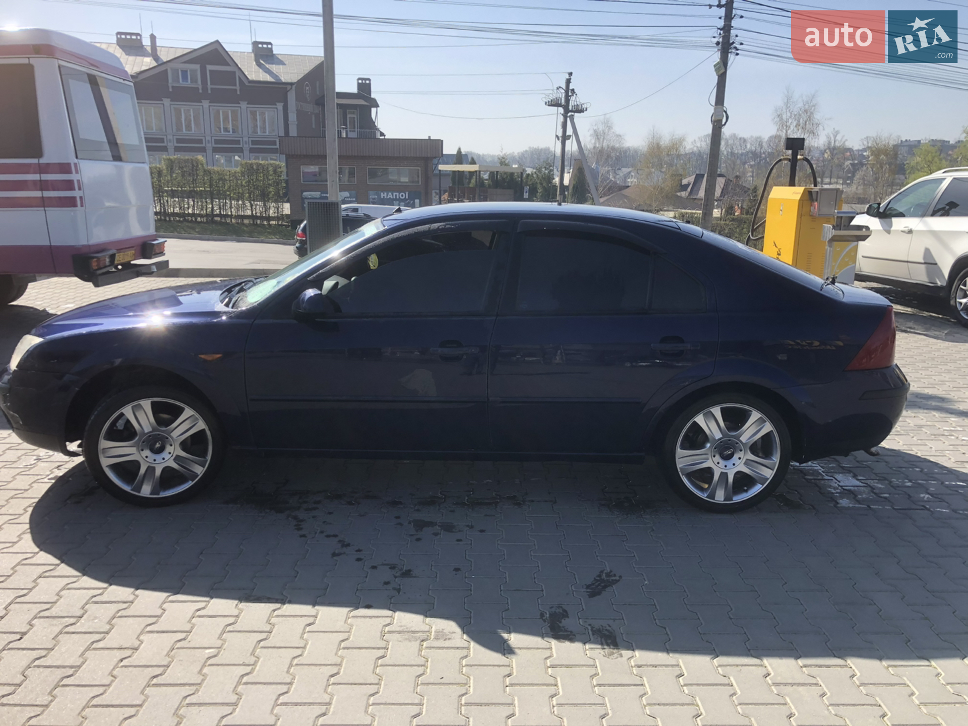 Ford Mondeo, 2001