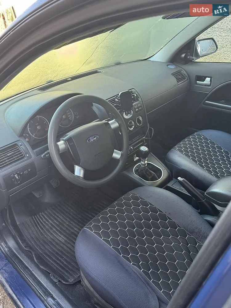 Ford Mondeo, 2001