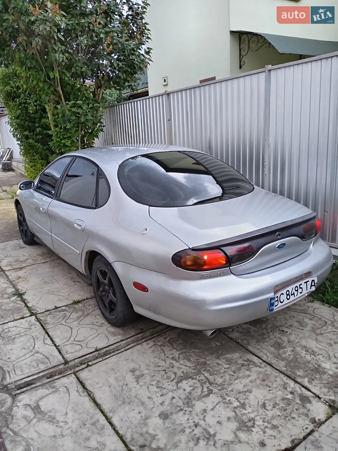 Ford Taurus, 1997