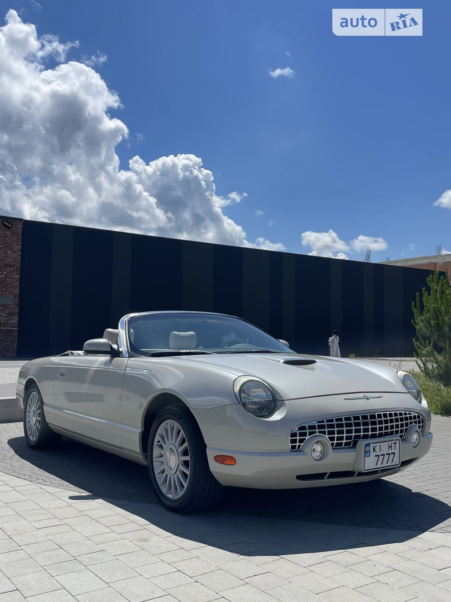 Ford Thunderbird, 2005