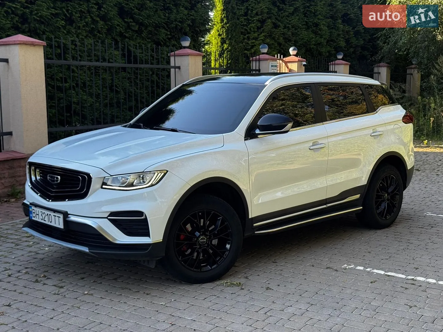 Geely Atlas Pro, 2022
