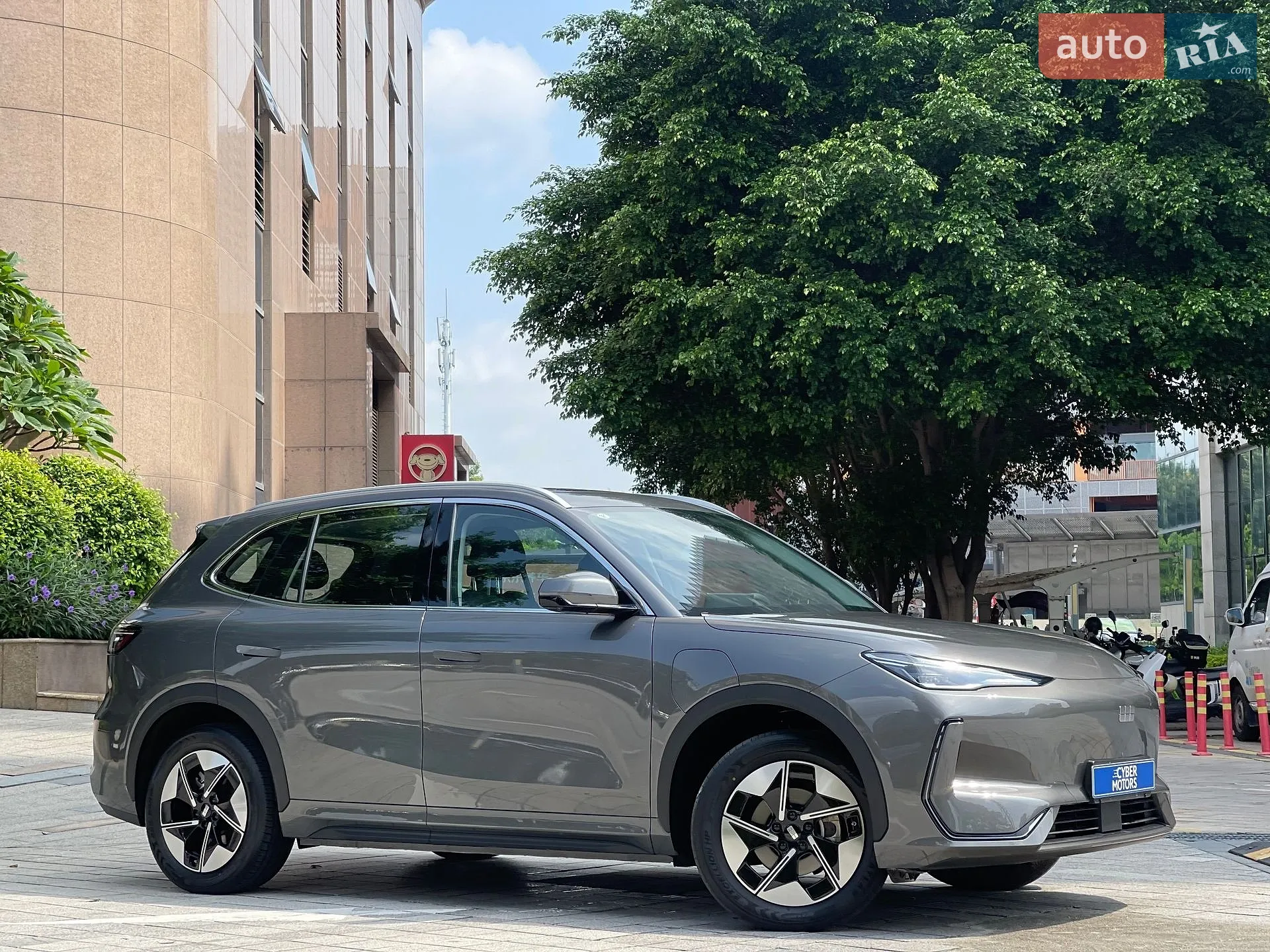 Geely Galaxy E5, 2025