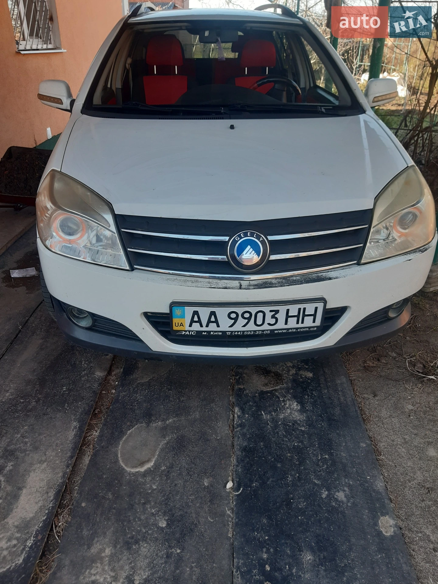 Geely MK Cross, 2012