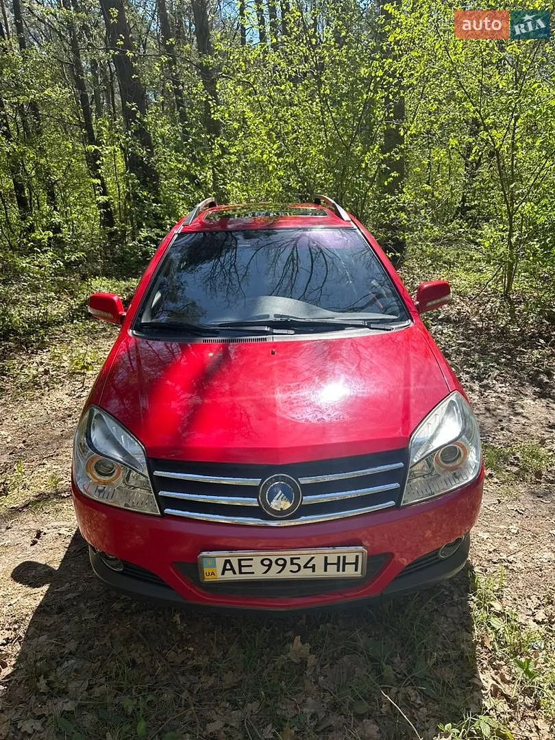 Geely MK Cross, 2013