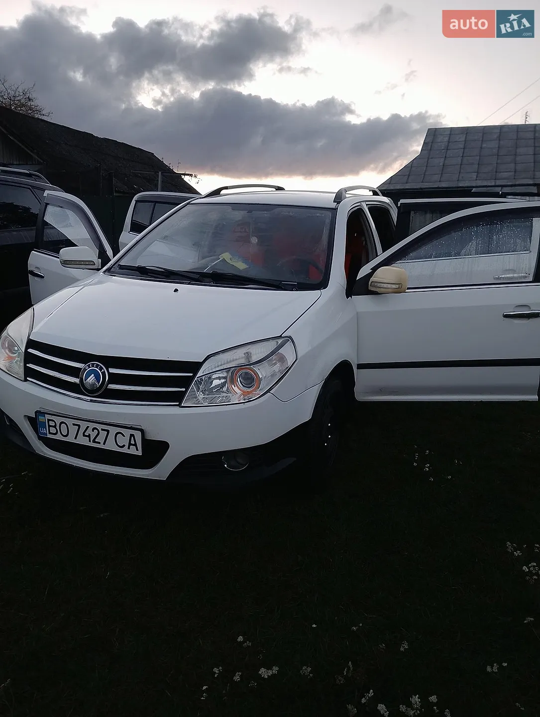 Geely MK Cross, 2012