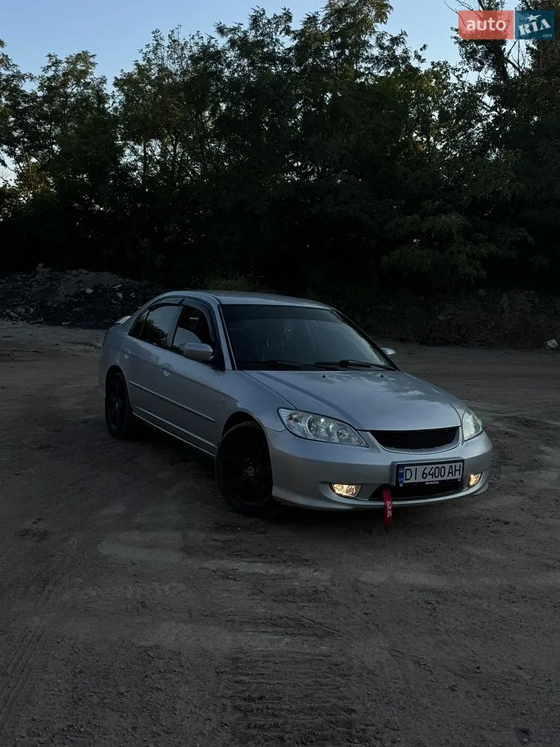 Honda Civic, 2005