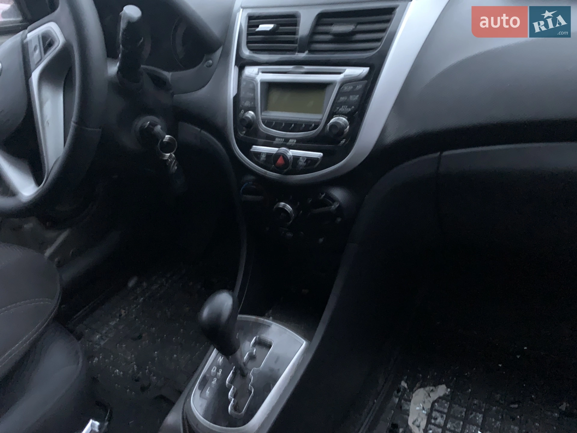 Hyundai Accent, 2012