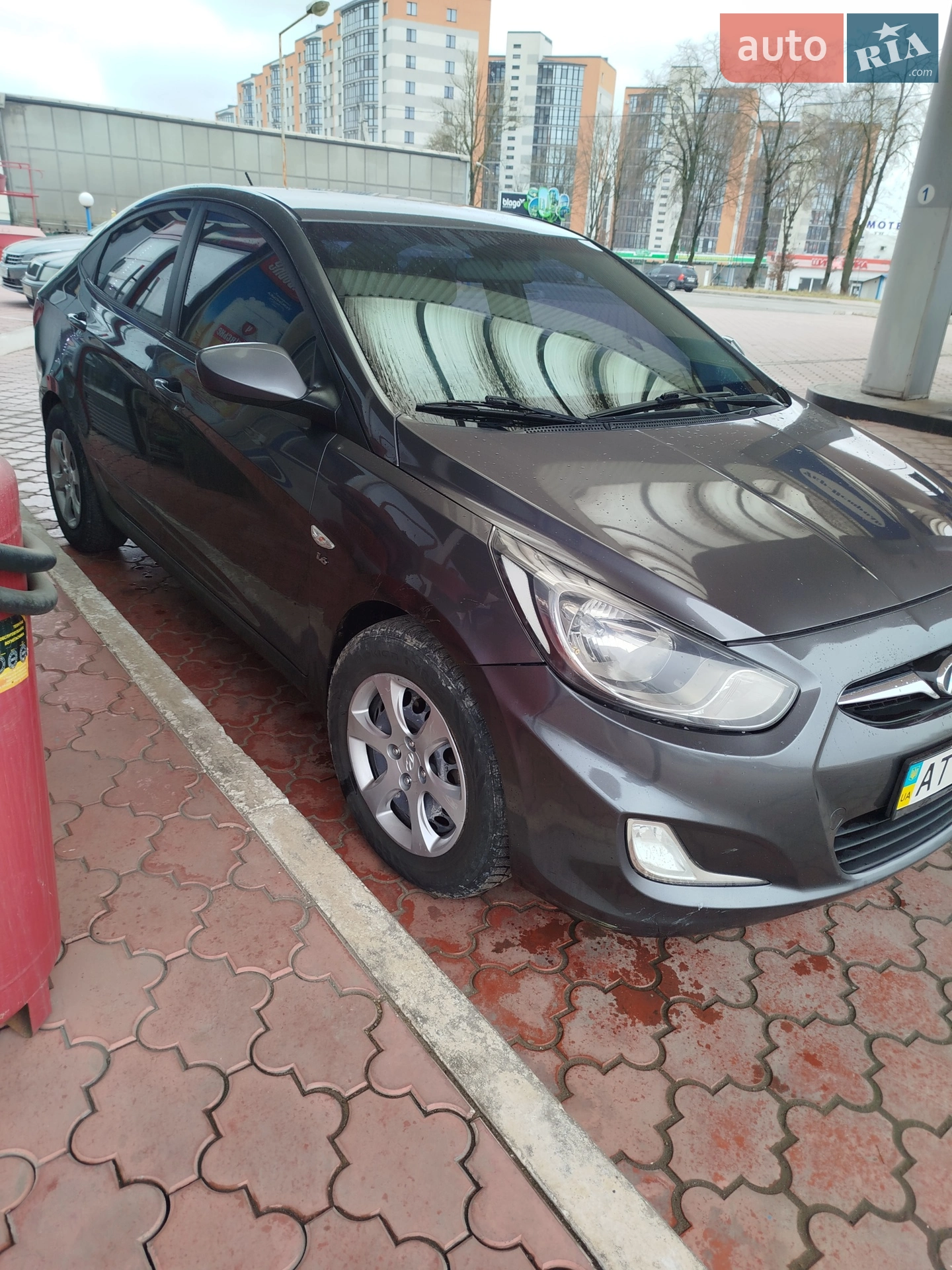 Hyundai Accent, 2011
