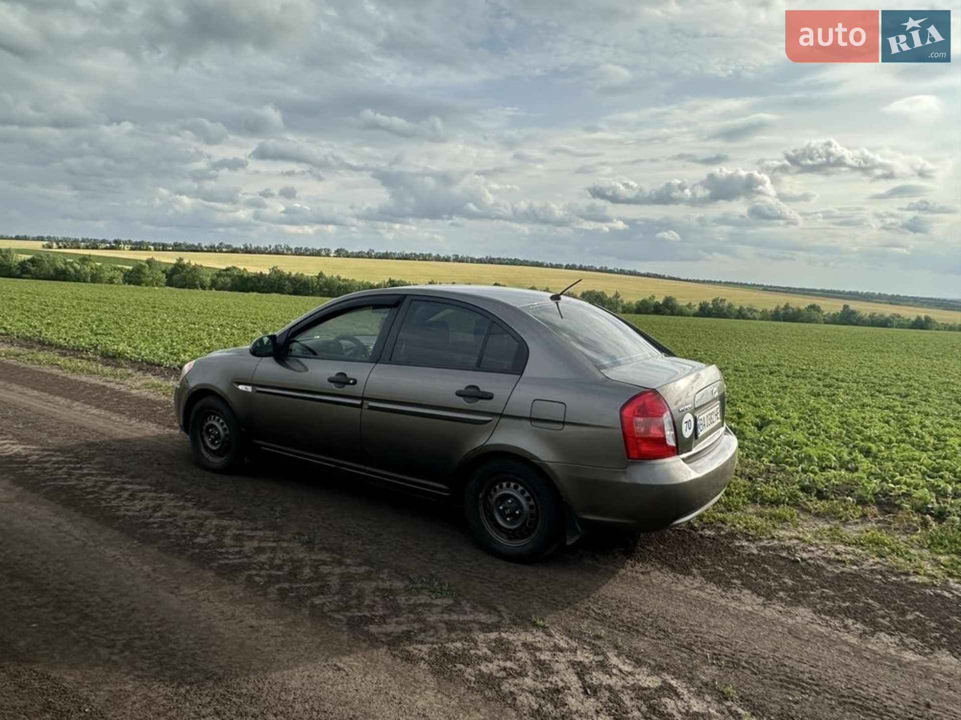 Hyundai Accent, 2010