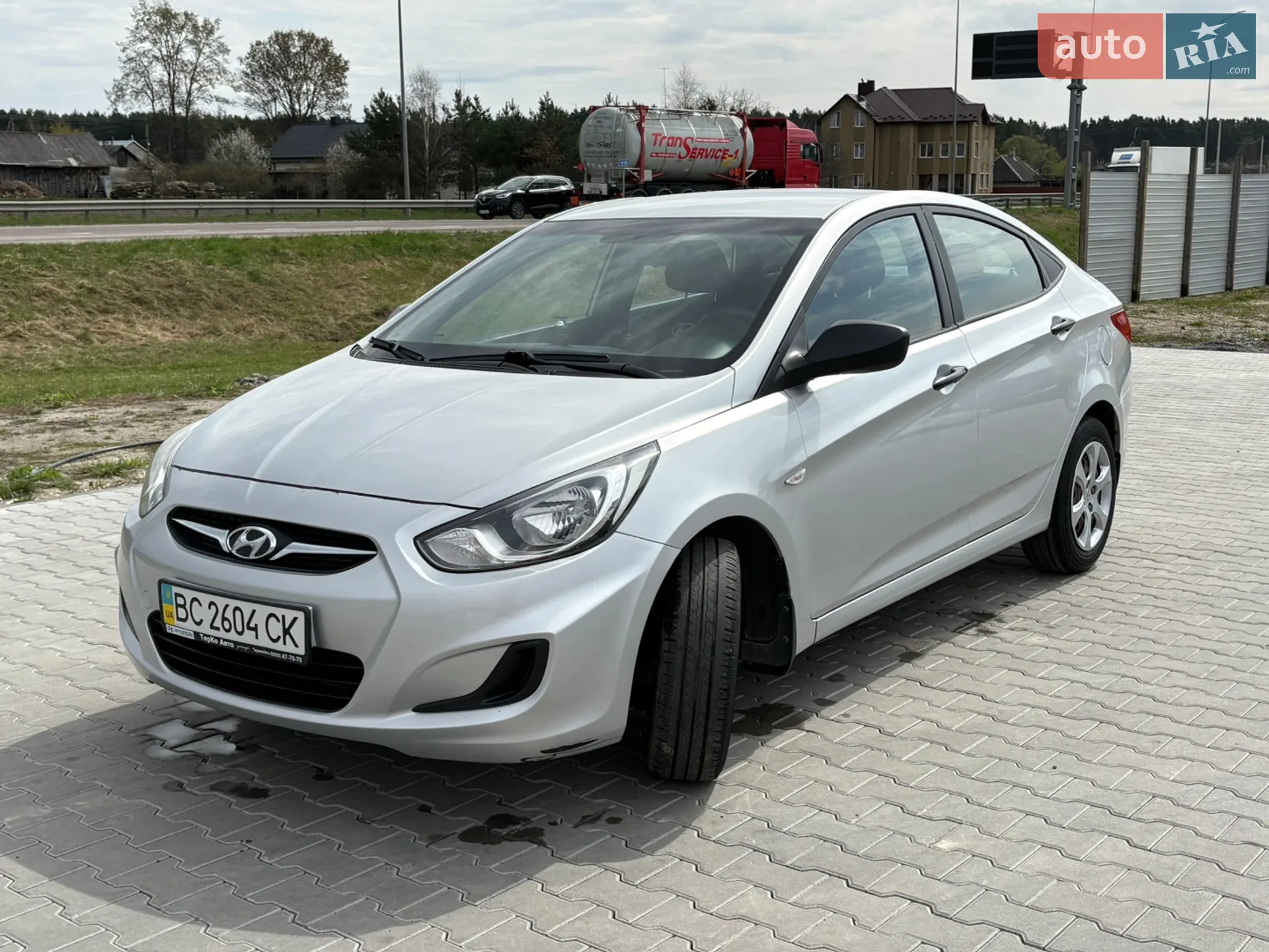 Hyundai Accent, 2011