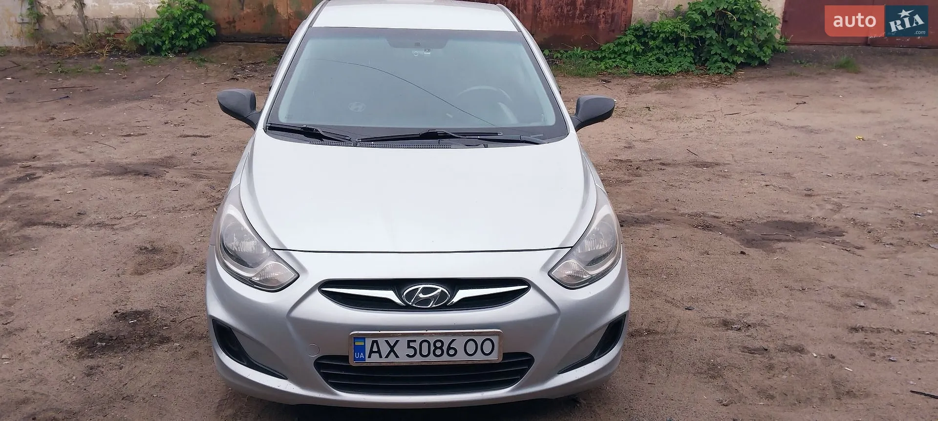 Hyundai Accent, 2011