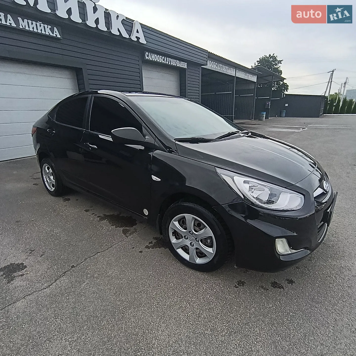 Hyundai Accent, 2011