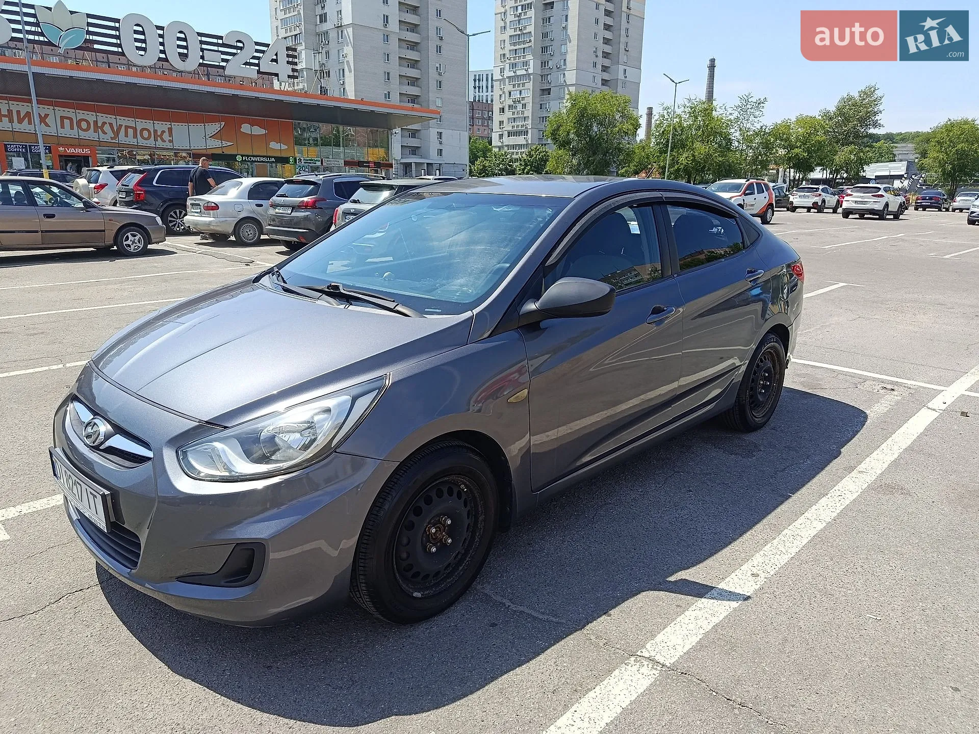 Hyundai Accent, 2011