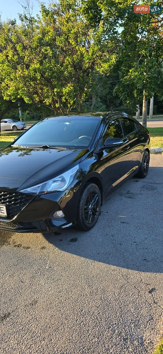 Hyundai Accent 2020 — 1
