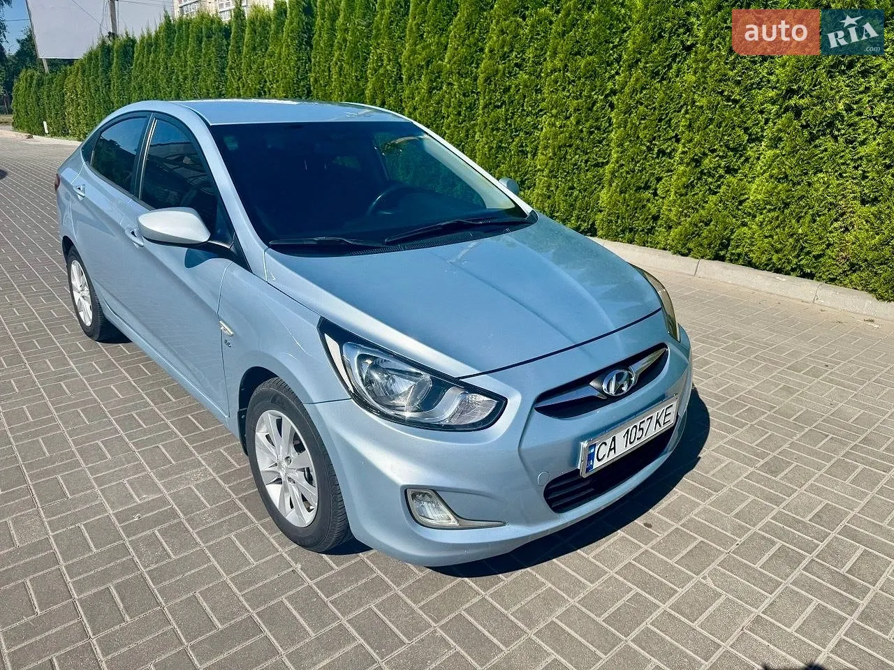 Hyundai Accent, 2011