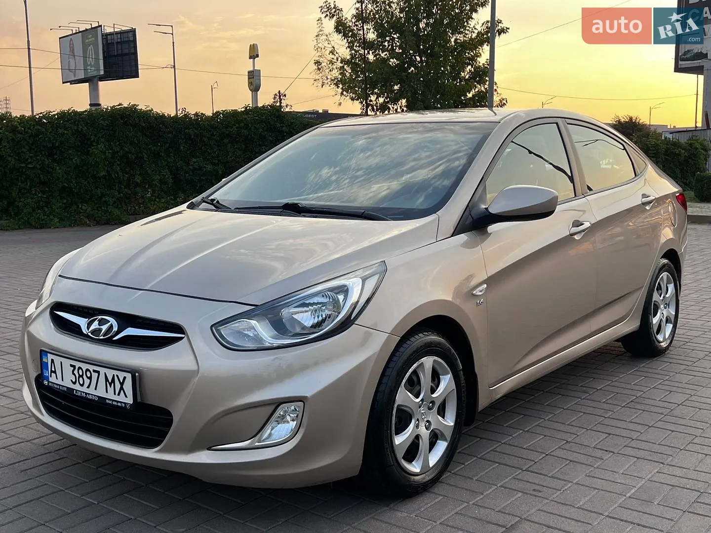 Hyundai Accent, 2012