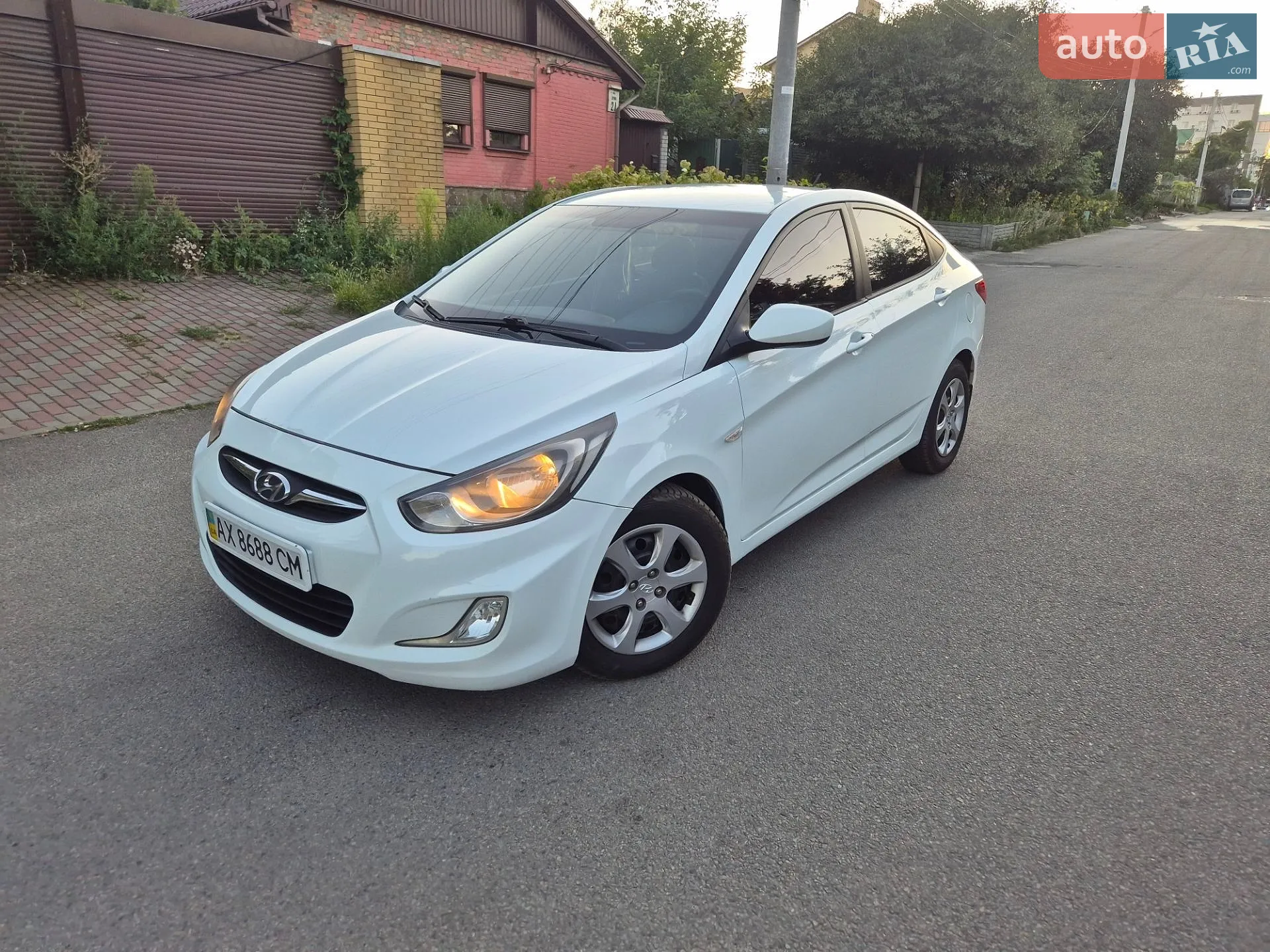 Hyundai Accent, 2011