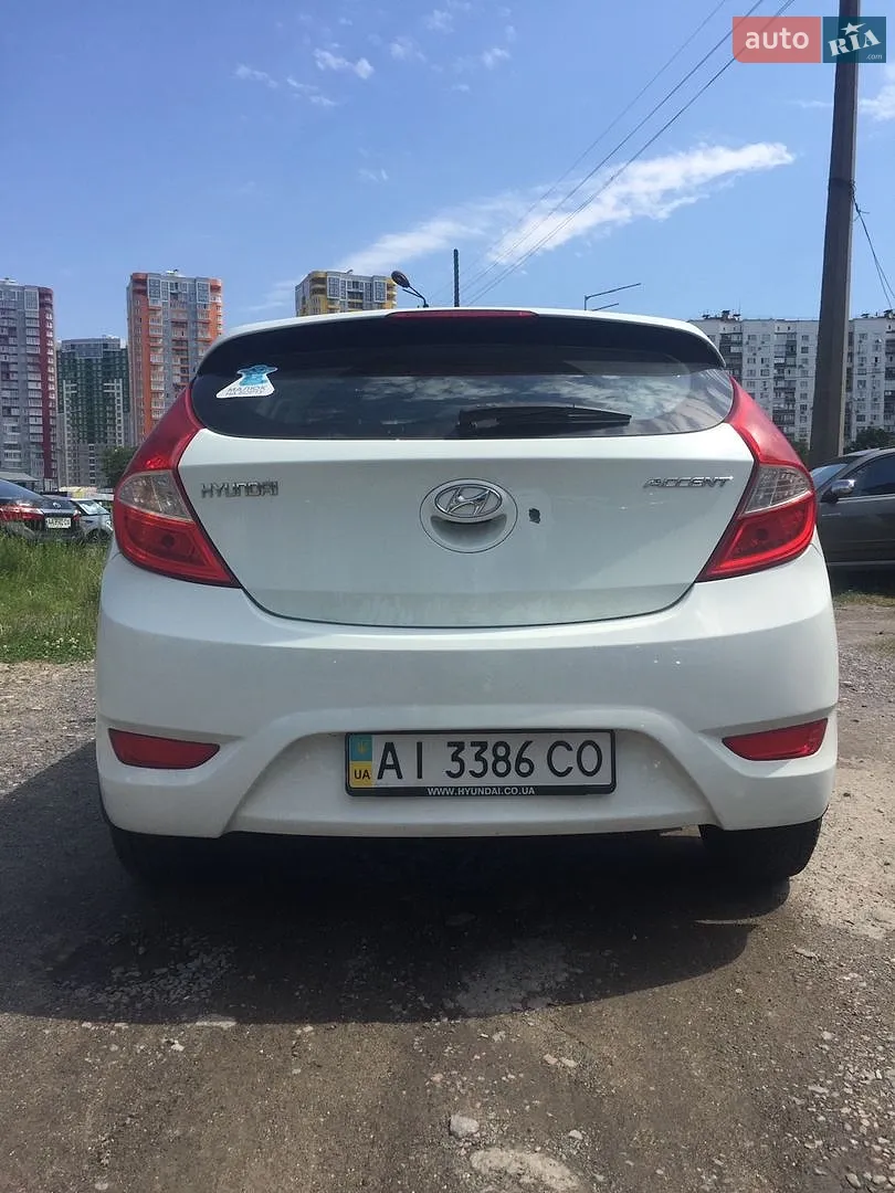 Hyundai Accent, 2012