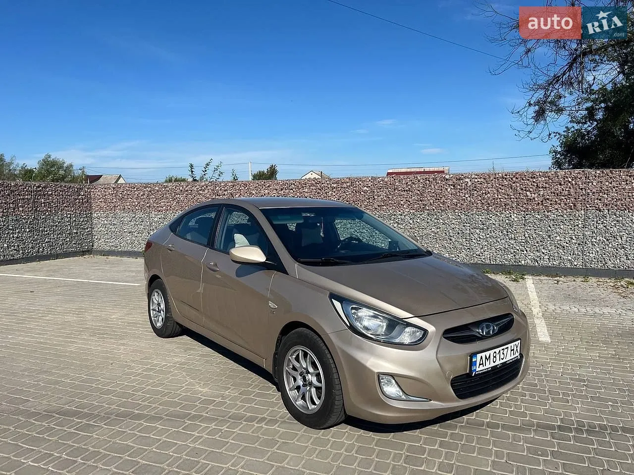 Hyundai Accent, 2012