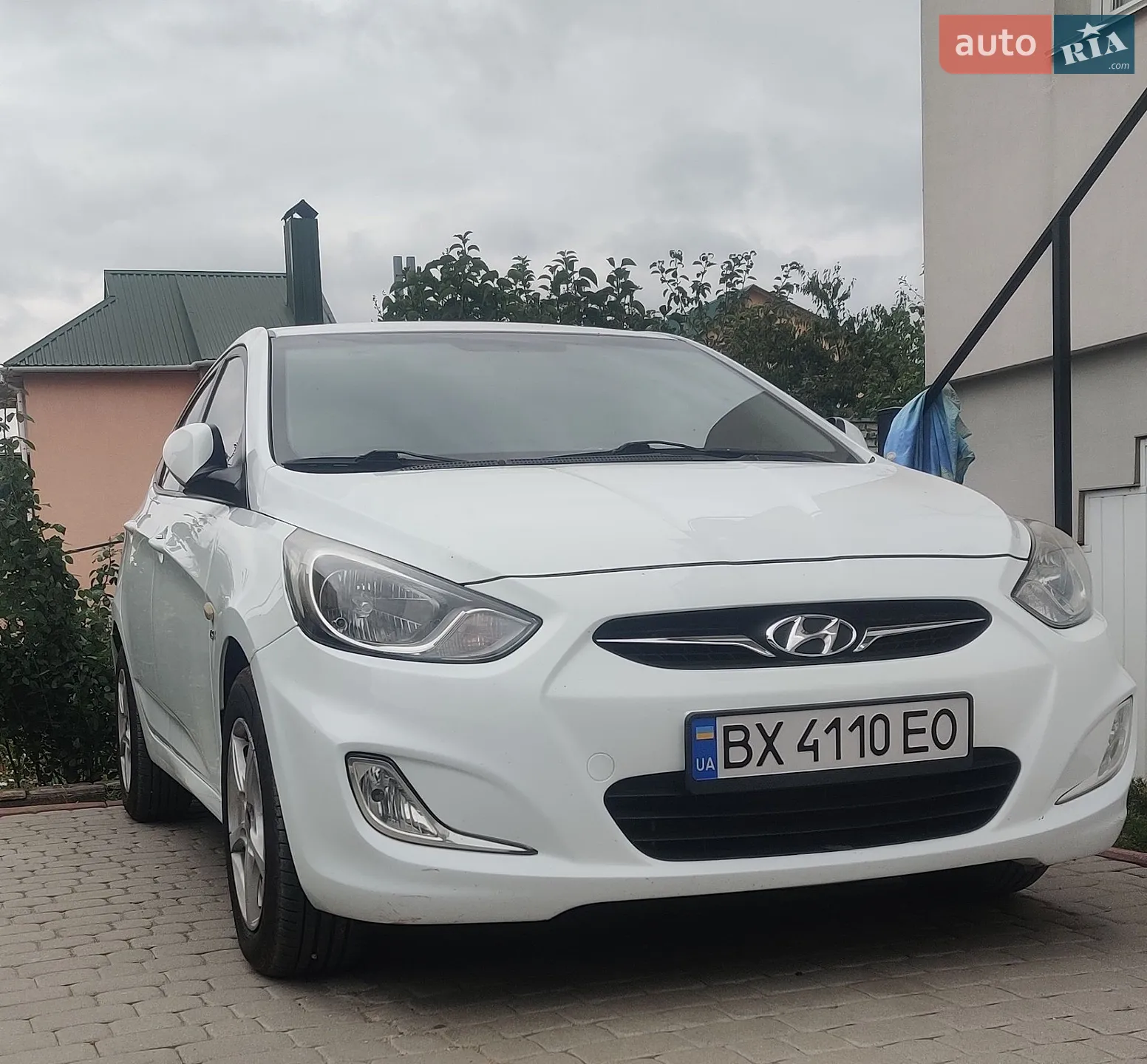 Hyundai Accent, 2011
