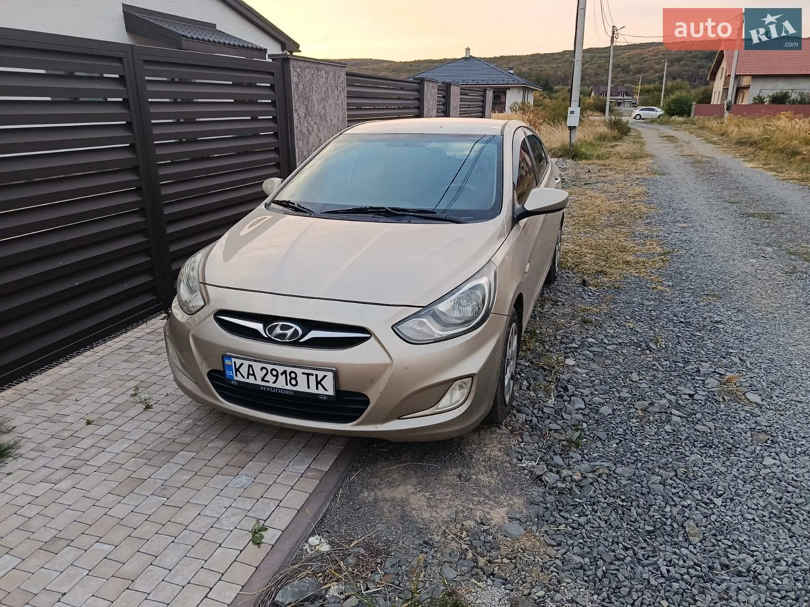 Hyundai Accent, 2011