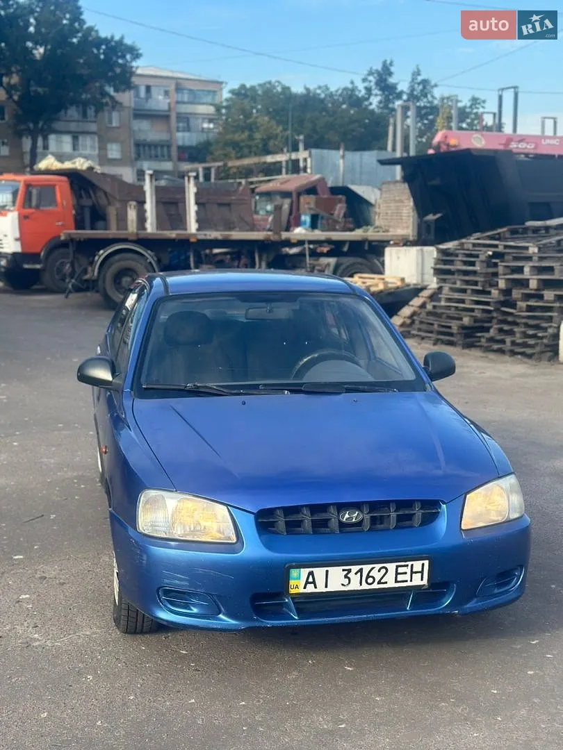 Hyundai Accent, 2002